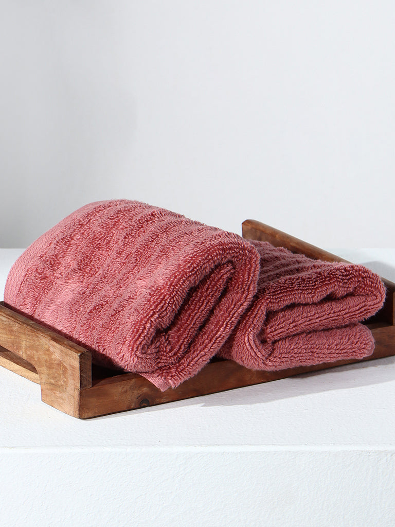 Westside Home Faded Red Face Towel (Set of 2)