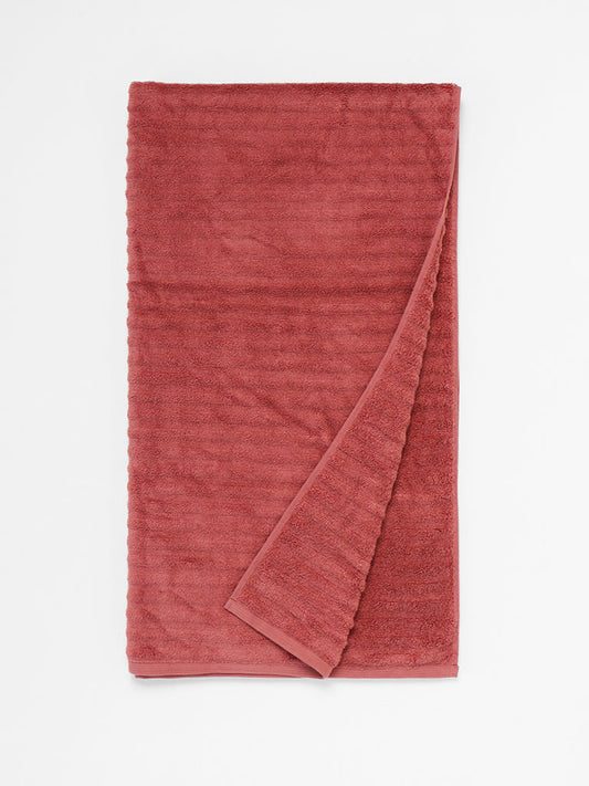 Westside Home Faded Red Bath Towel