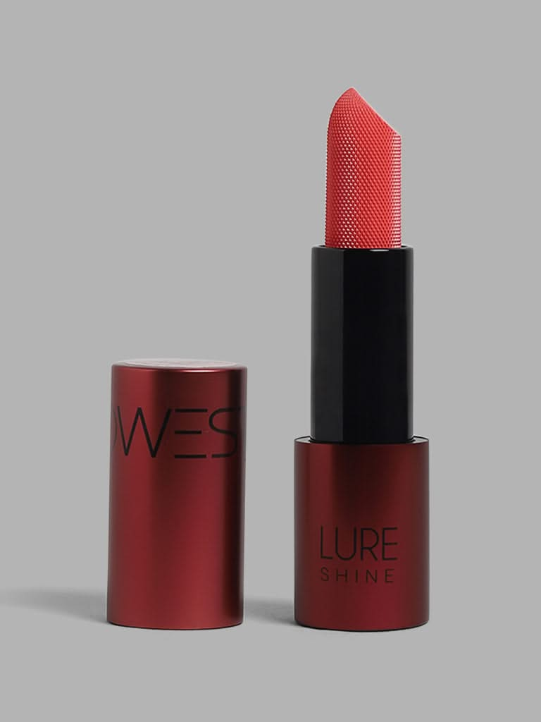 Studiowest Lure Shine 02 Berry Lipstick - 4 gm