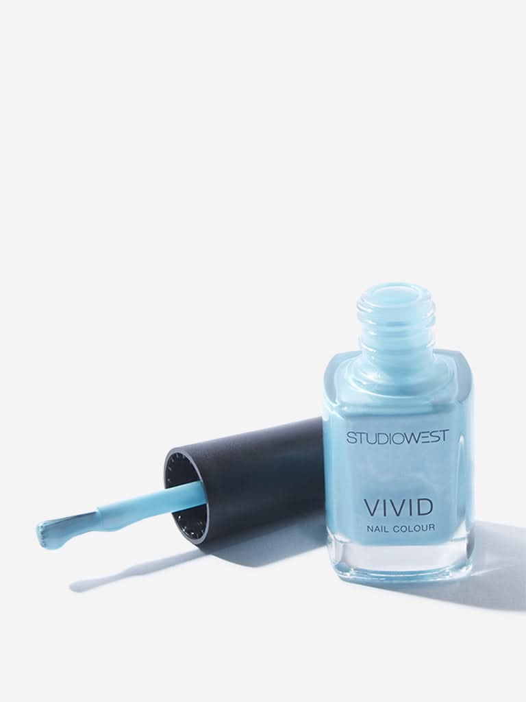 Studiowest Blue Vivid Shine BL02 Nail Colour - 9 ML