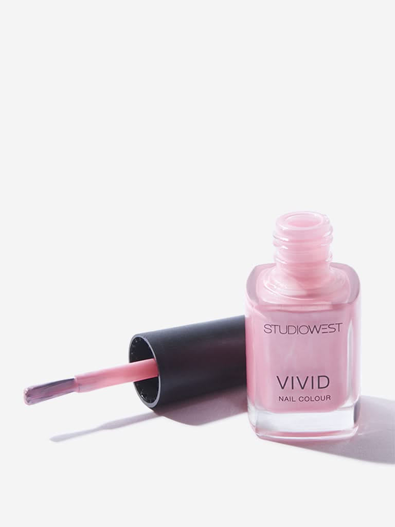 Studiowest Pink Vivid Shine P02 Nail Colour - 9 ML