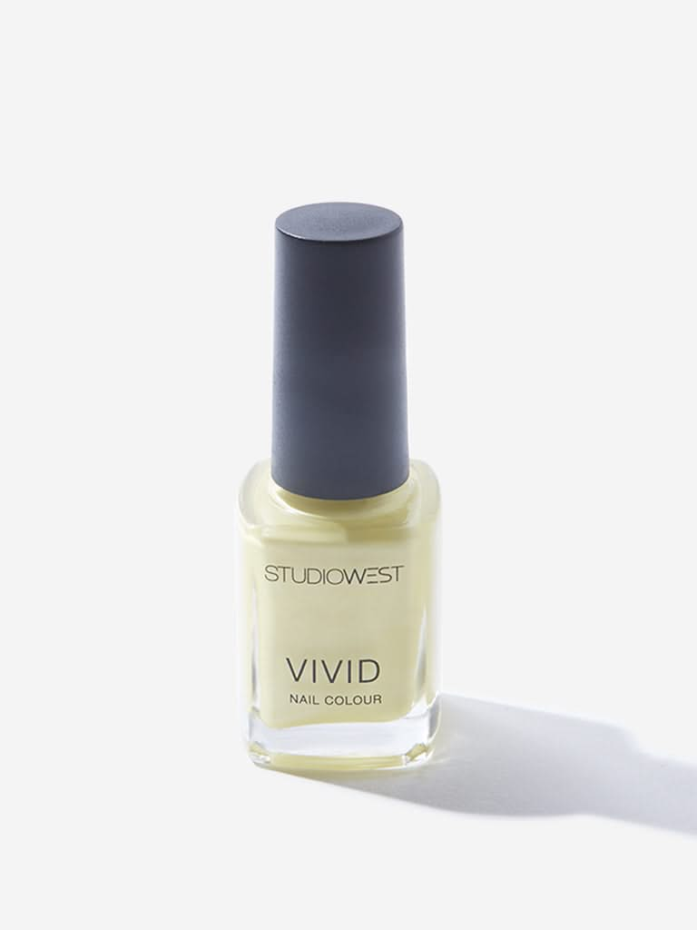 Studiowest Yellow Vivid Shine Y02 Nail Colour - 9 ML