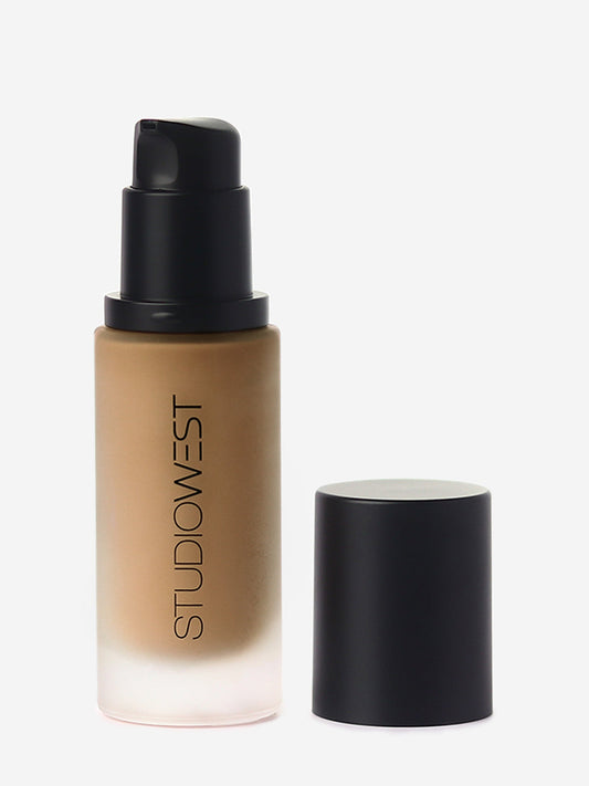 Studiowest Cimmamon  Weightless Matte Foundation