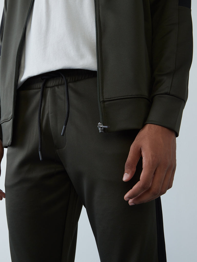 Studiofit Olive Panel-Detailed Slim-Fit Mid-Rise Joggers