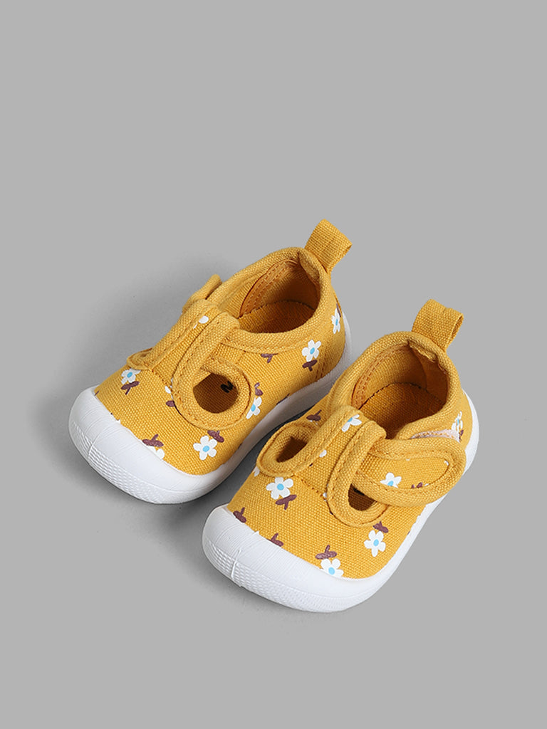 Yellow Daisy Printed Yellow T-Bar Shoes