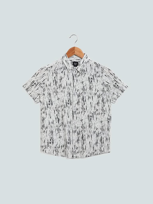 Y&F Kids Scratch White Resort Fit Shirt