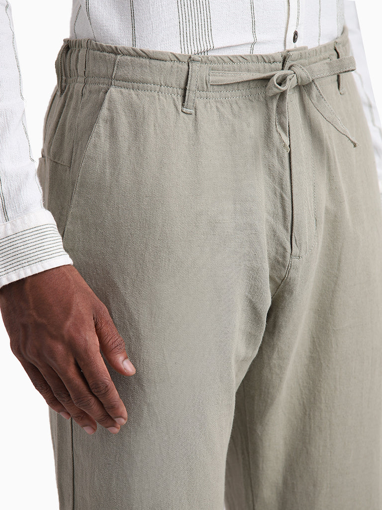 ETA Sage Solid Slim-Fit Mid-Rise Blended Linen Blended Linen Chinos