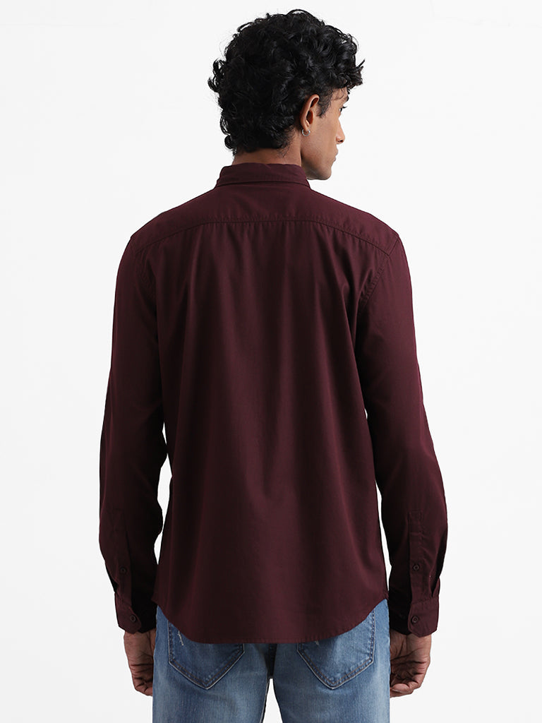 Nuon Maroon Solid Slim-Fit Shirt