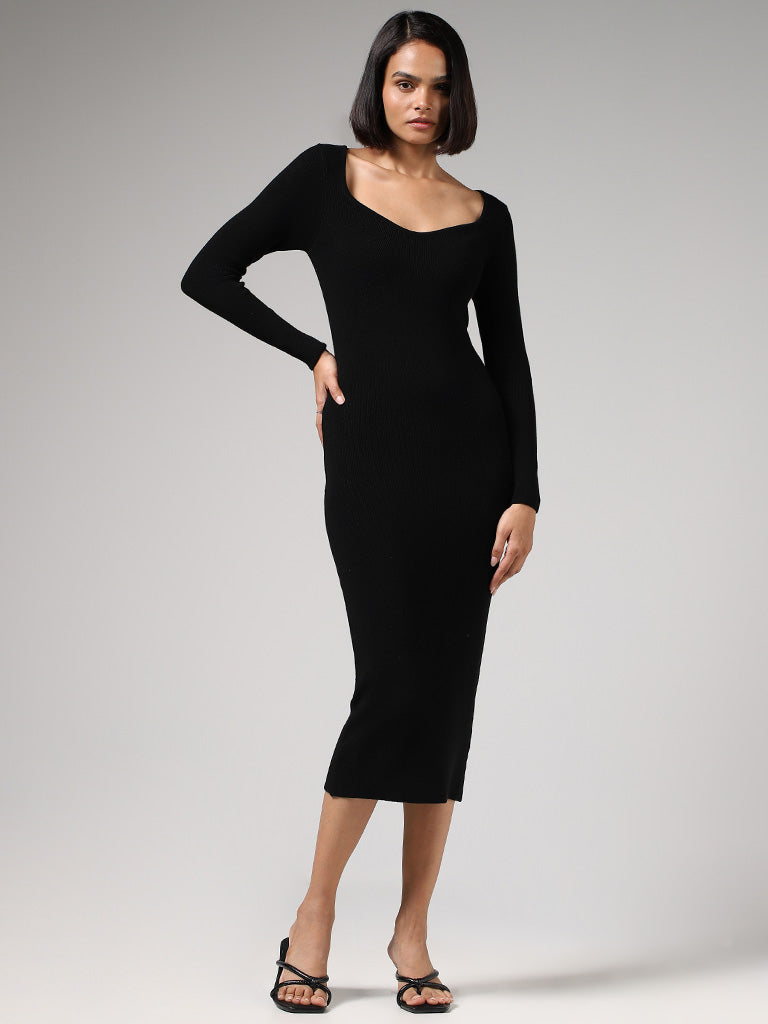 Wardrobe Solid Fitted Black Dress