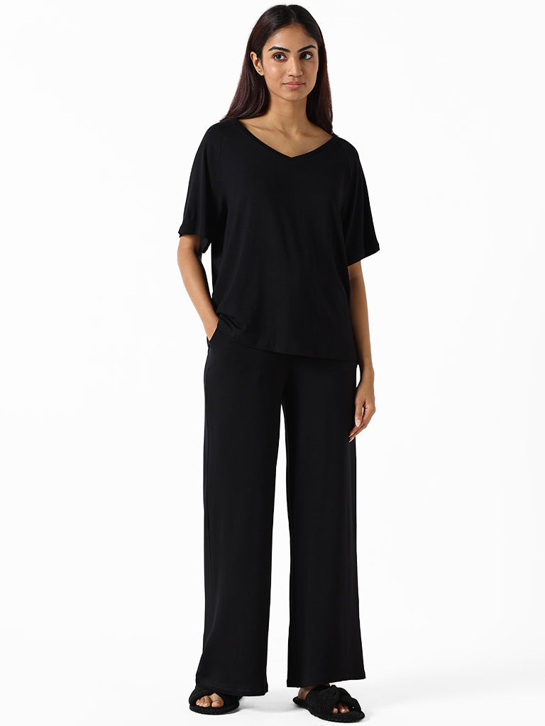 Wunderlove Black Regular Fit Supersoft Palazzos