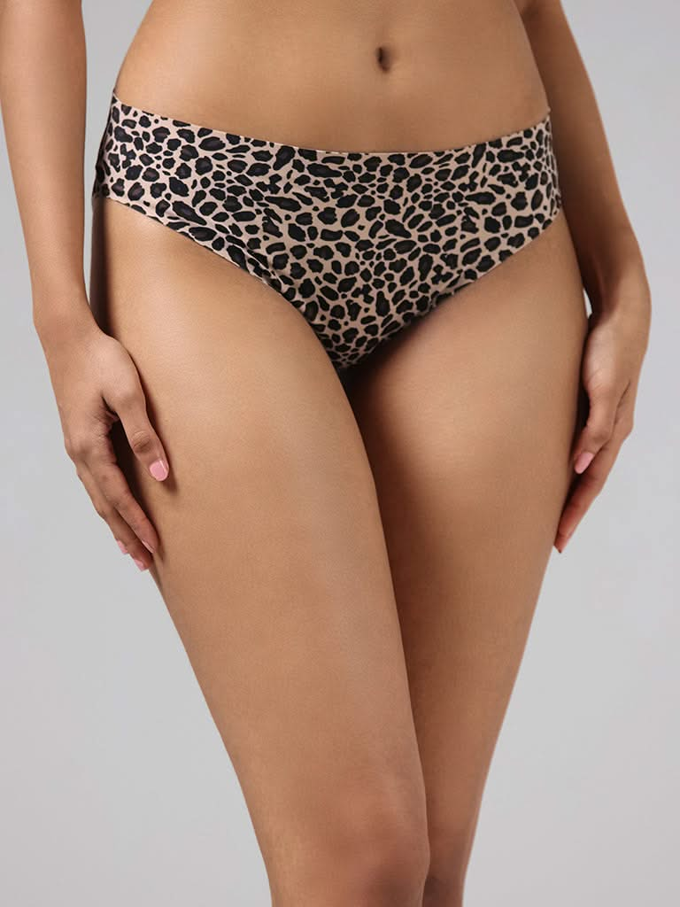 Wunderlove Brown Cheetah Printed Invisible Brief