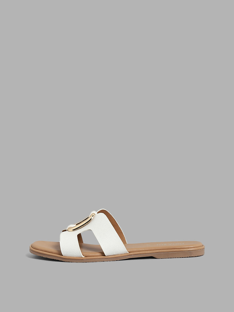 LUNA BLU White Cut Out Cage Buckle Sandals