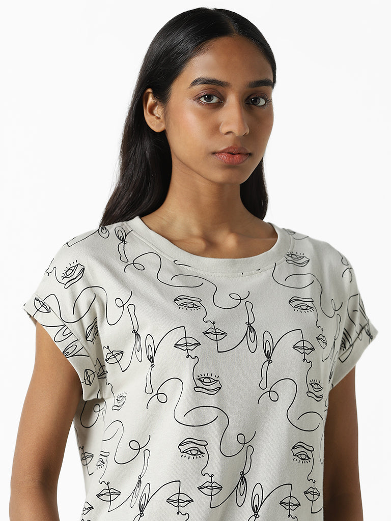 Studiofit Half-Face Printed Grey Cotton T-Shirt