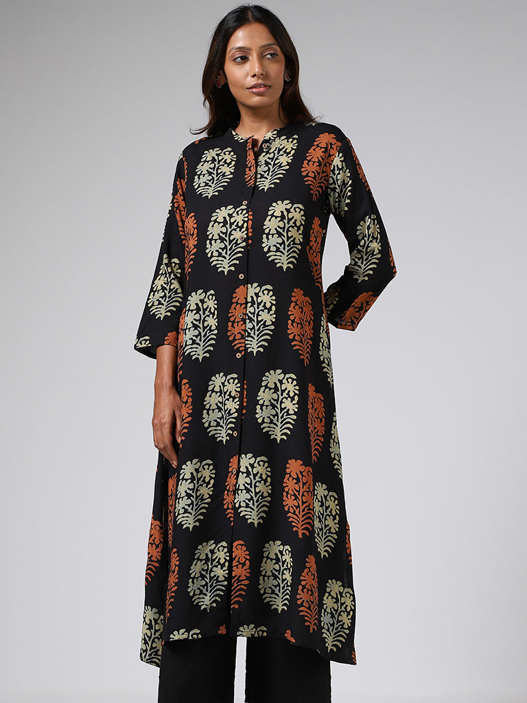 Utsa Black Buta Printed Cotton Buttoned Down Kurta