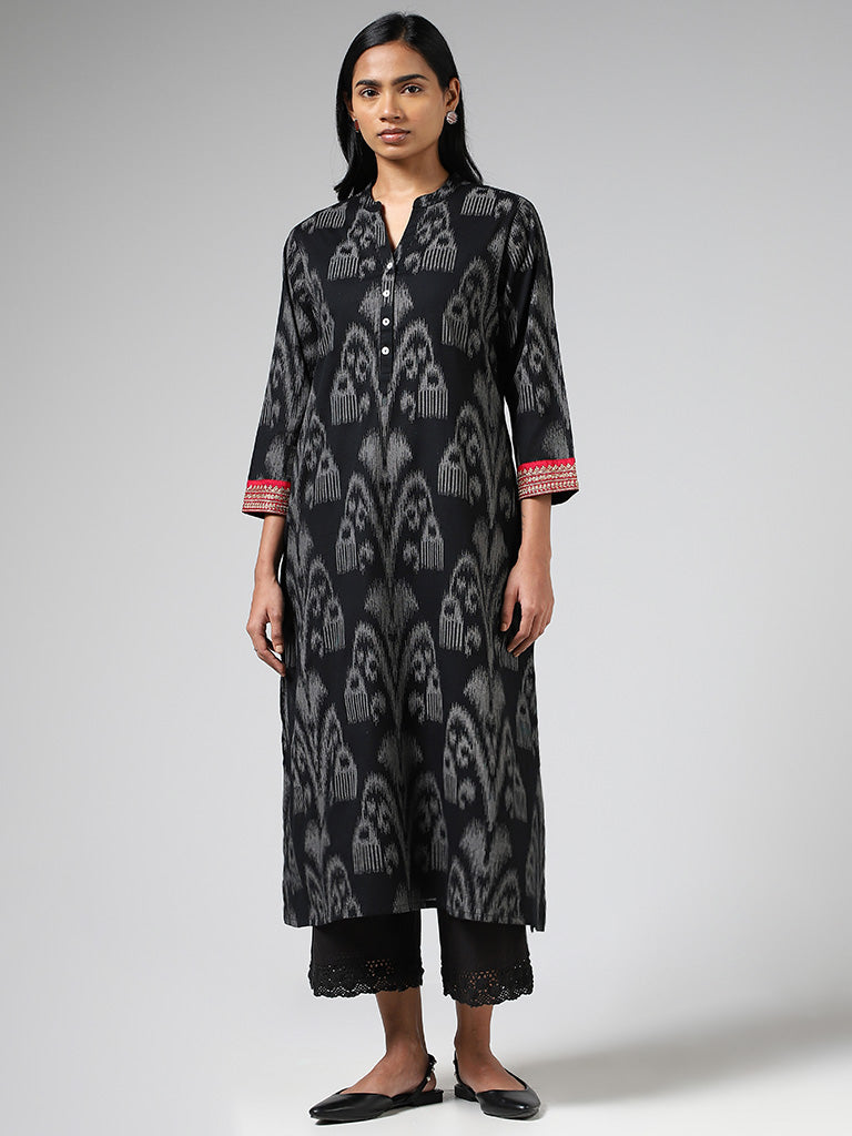 Utsa Black Ikat Printed Straight Kurta