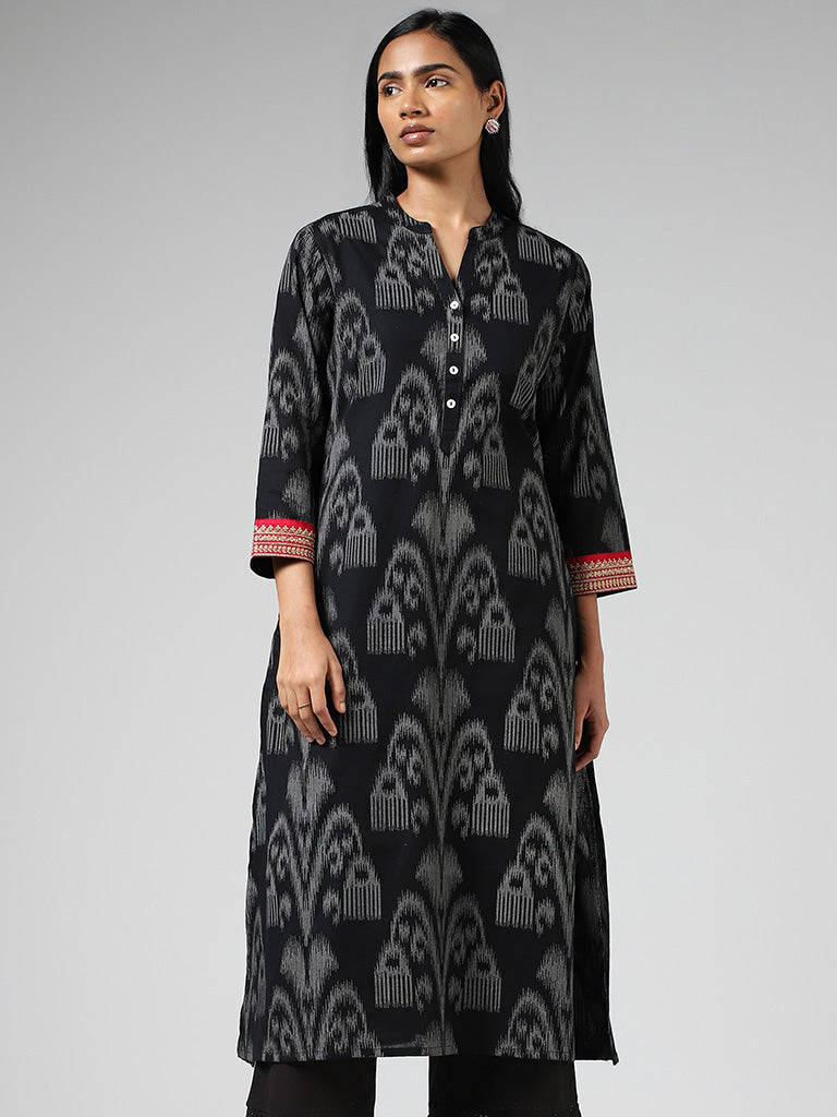 Utsa Black Ikat Printed Straight Kurta