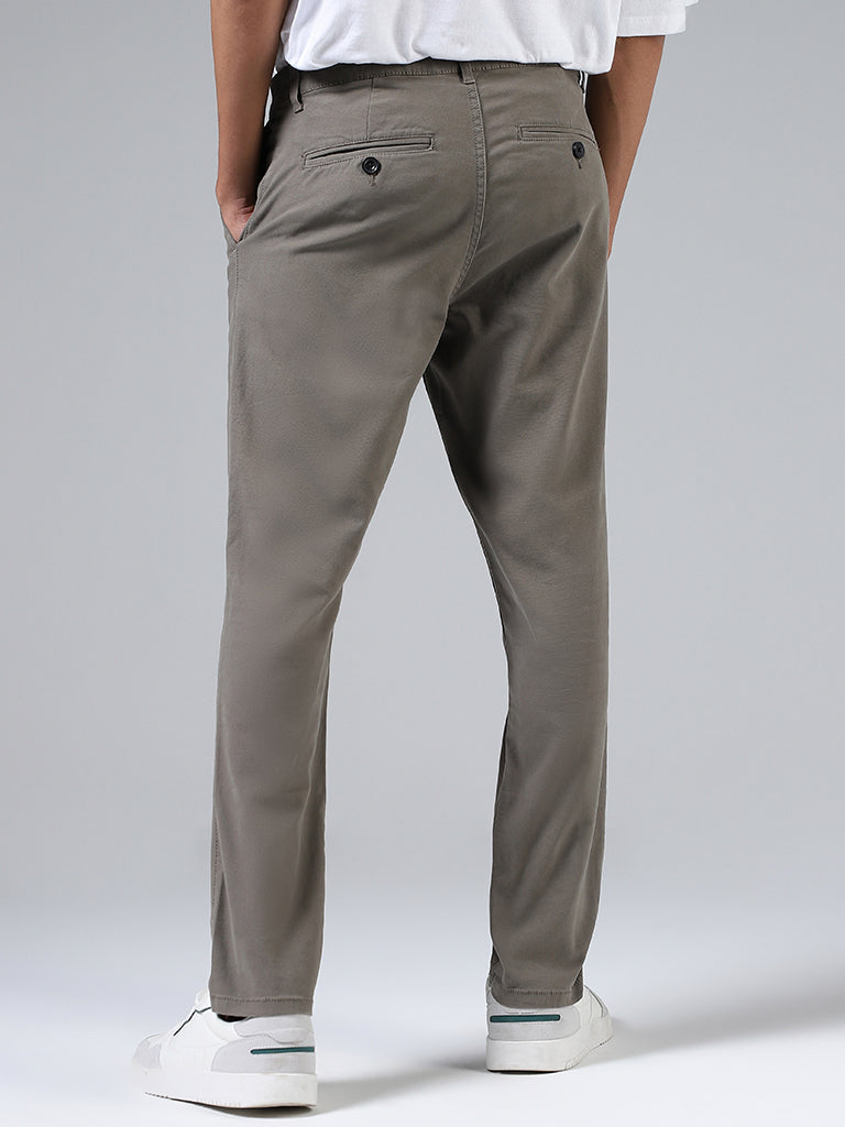 Nuon Solid Olive Cotton Slim-Fit Mid-Rise Chinos