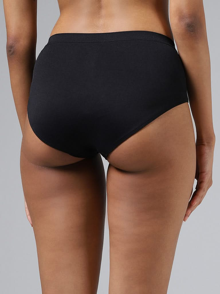 Wunderlove Solid Black Seamless Full Brief