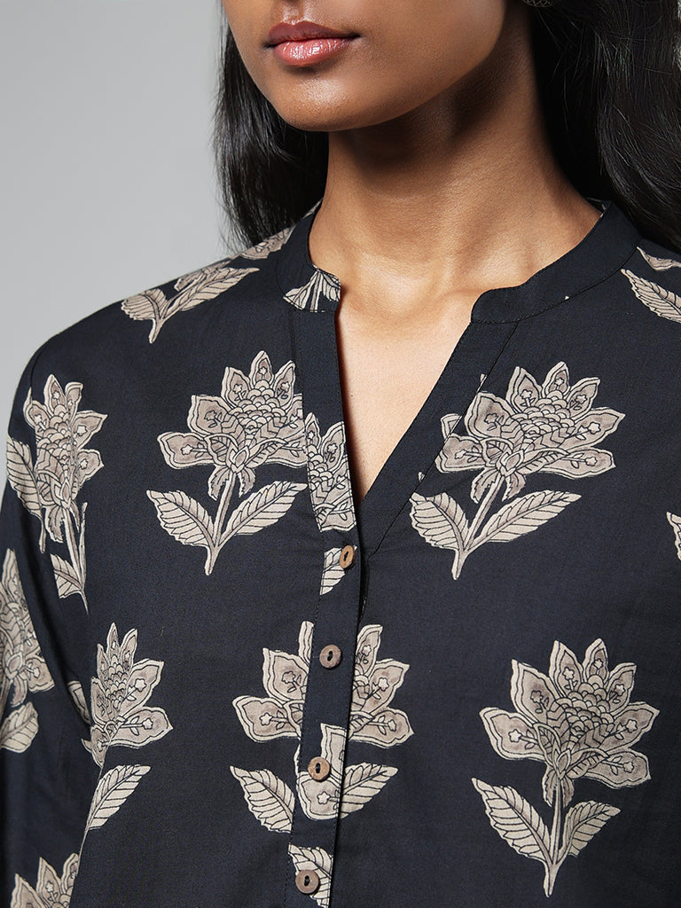 Utsa Black Floral Printed Kurta