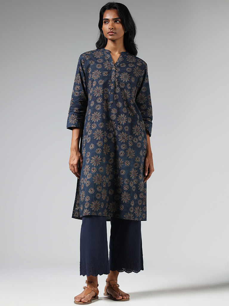 Utsa Dark Indigo Floral Printed Kurta