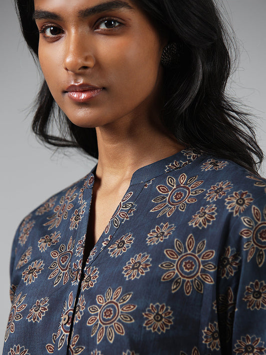 Utsa Dark Indigo Floral Printed Kurta