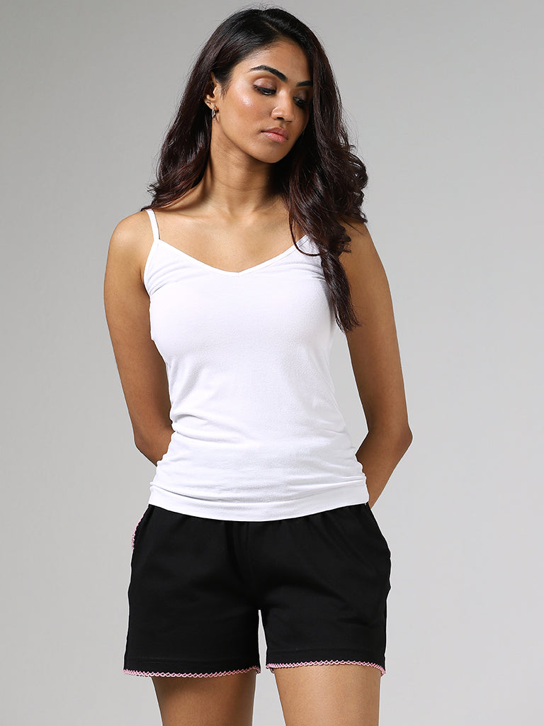 Wunderlove White Solid Camisole