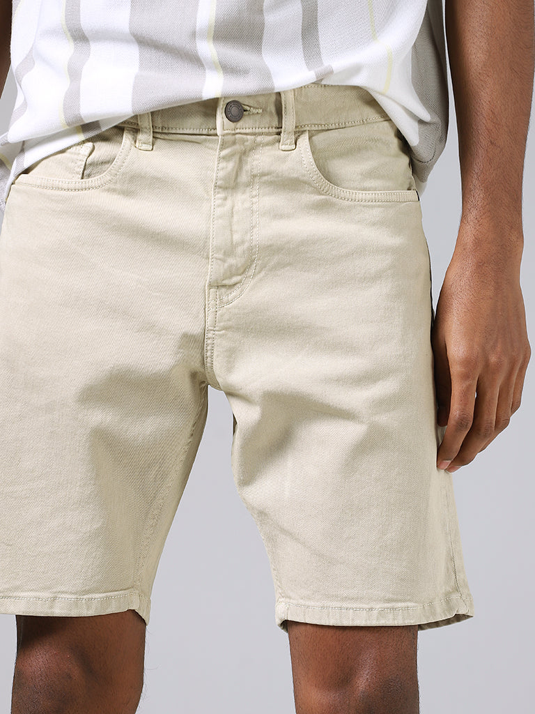 Nuon Solid Beige Denim Slim-Fit Mid-Rise Shorts