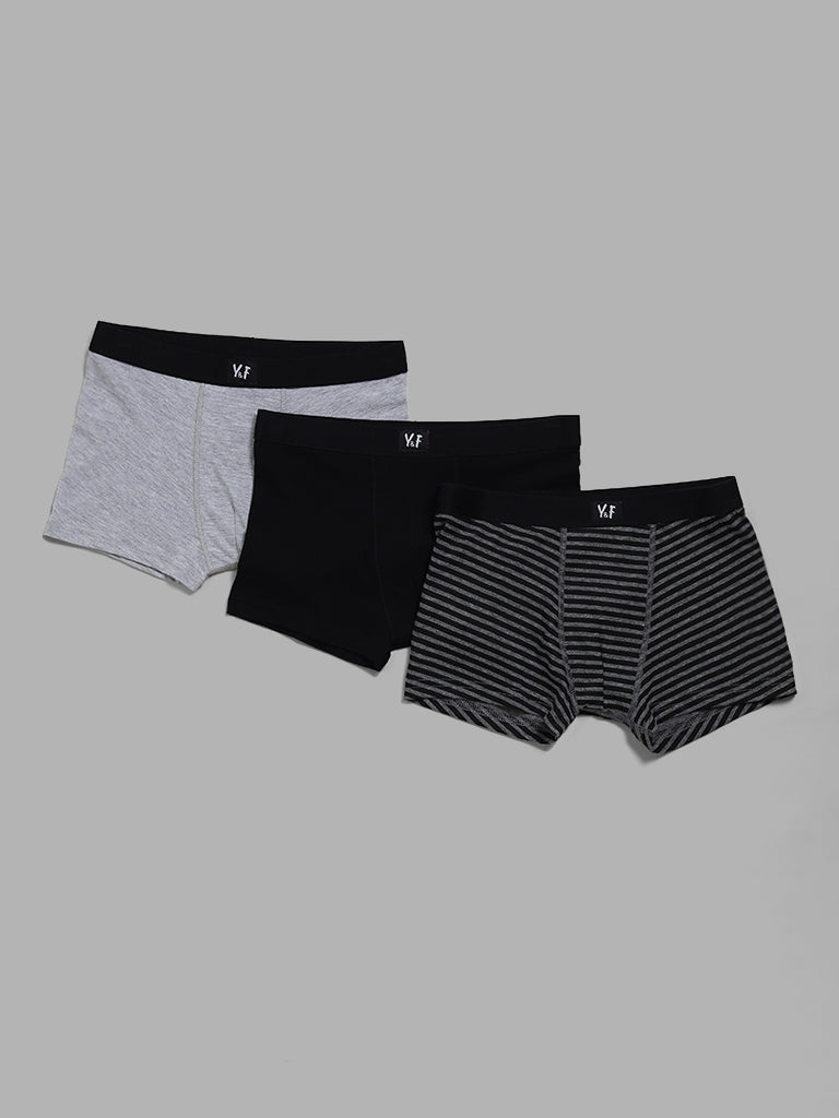 Y&F Kids Black Skateboard Printed Briefs - Pack of 3