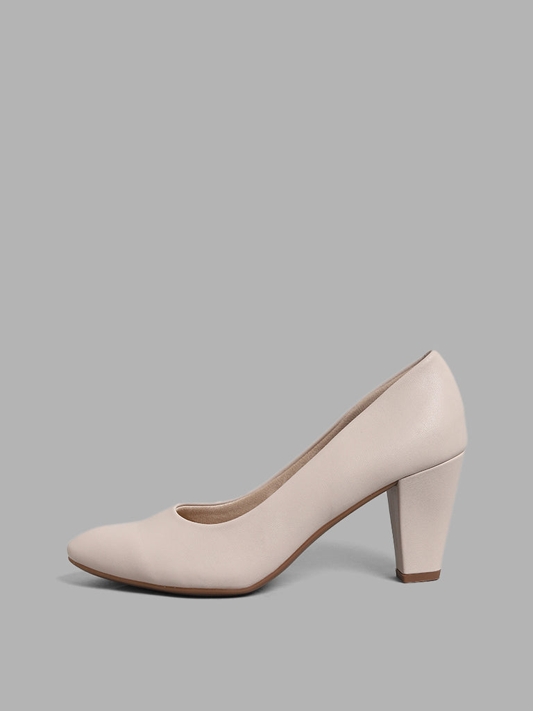 LUNA BLU Cream Pump Heel Shoes