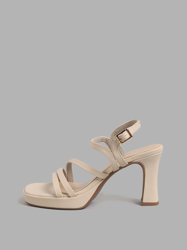 LUNA BLU Solid Ivory Heel Sandals