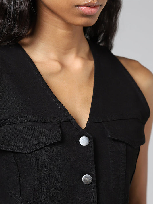 Nuon Solid Black Denim Crop Waistcoat