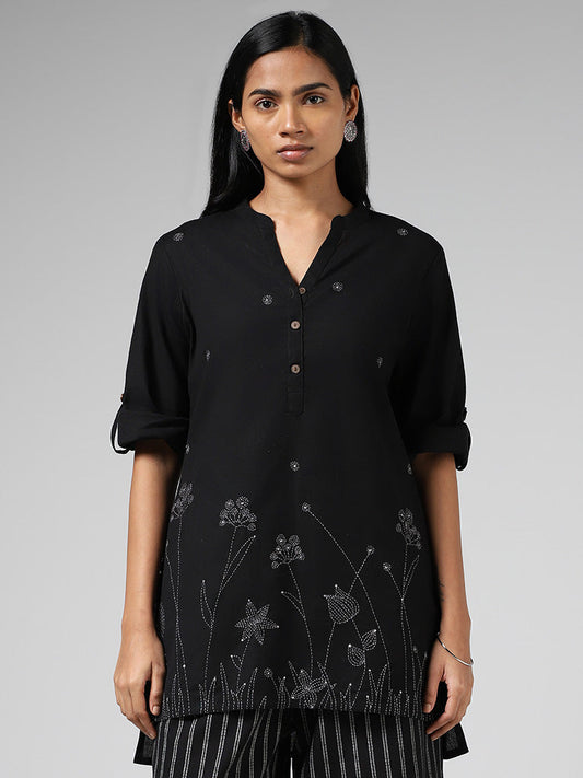 Utsa Black Floral Printed High Low Kurti