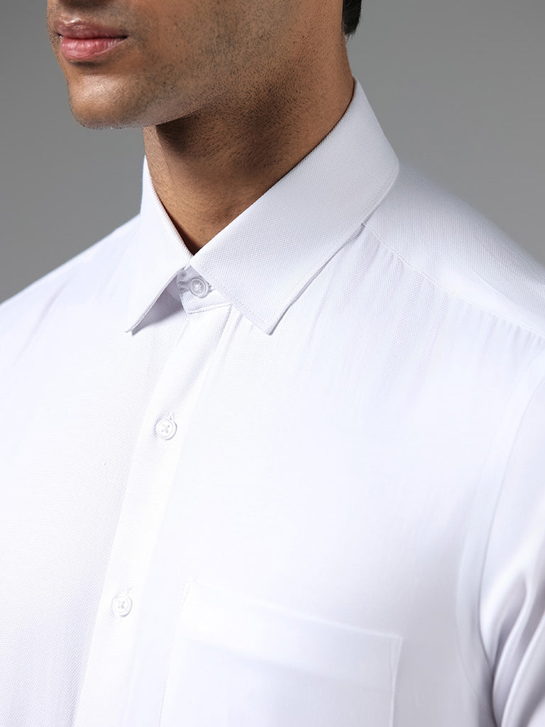 WES Formals Solid White Slim-Fit Shirt