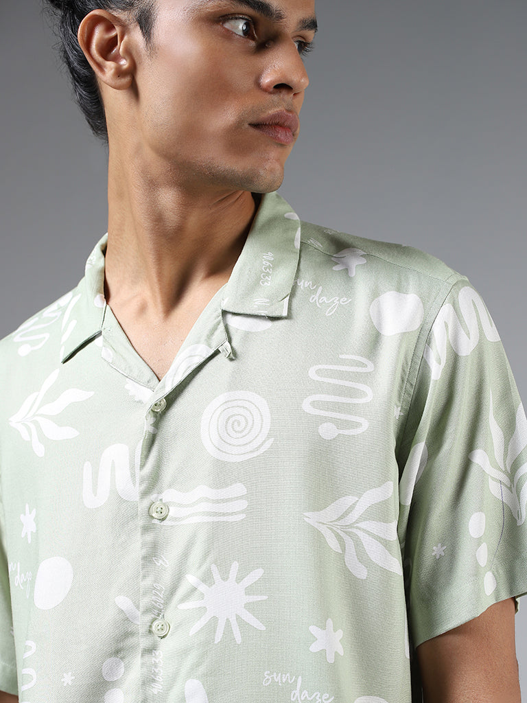 Nuon Green Abstract Printed Relaxed-Fit Shirt