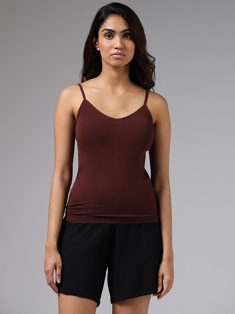 Wunderlove Solid Wine V-Neck Camisole