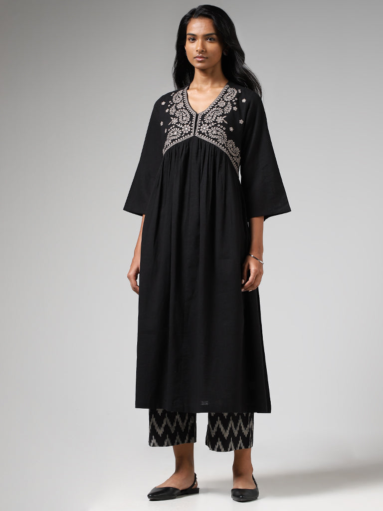 Utsa Black Paisley Floral Embroidered Cotton Gathered Kurta