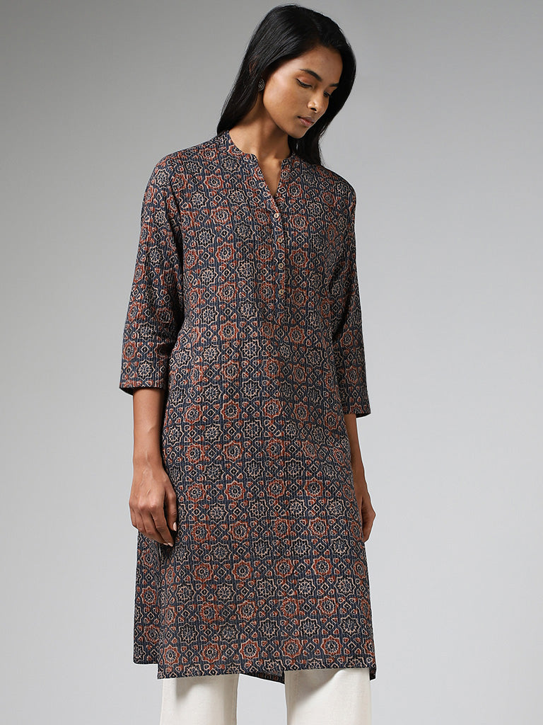 Utsa Indigo Geometric Printed & Kantha Embroidered Straight Kurta