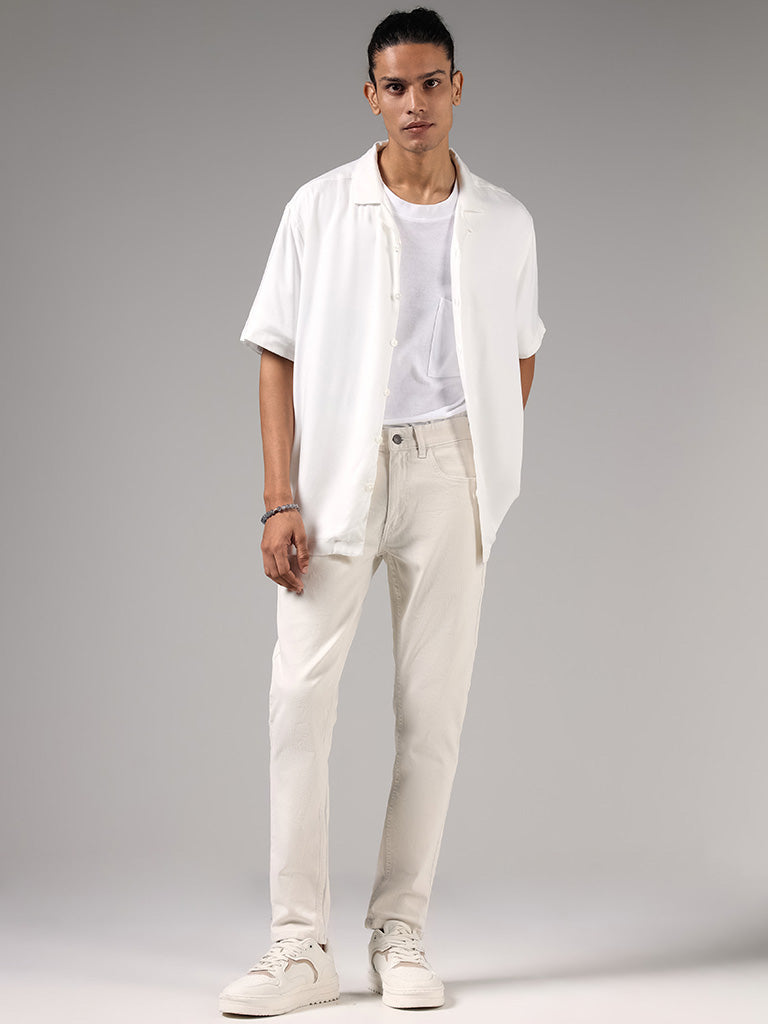 Nuon Off White Solid Relaxed-Fit Shirt