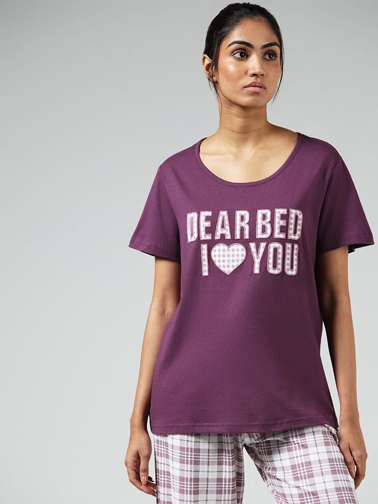 Wunderlove Violet Typographic Printed Pyjamas Set In A Bag