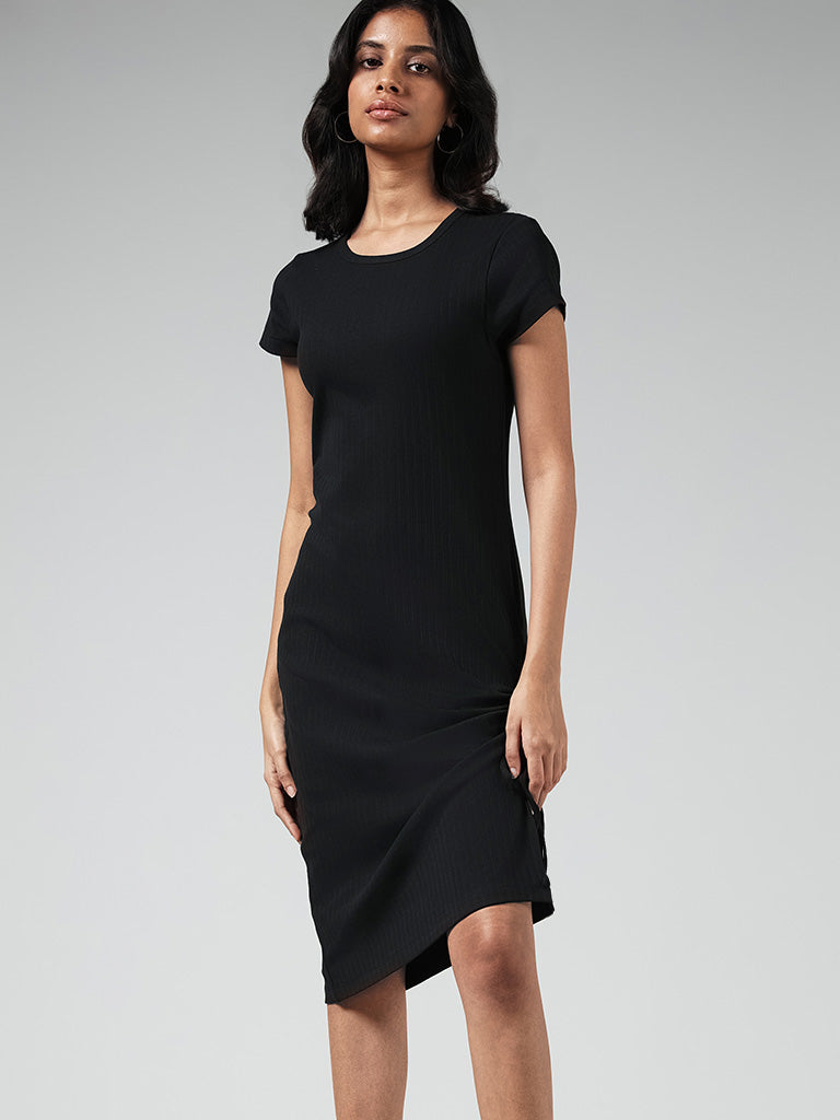 Nuon Solid Black Cotton Blend Scrunch Dress