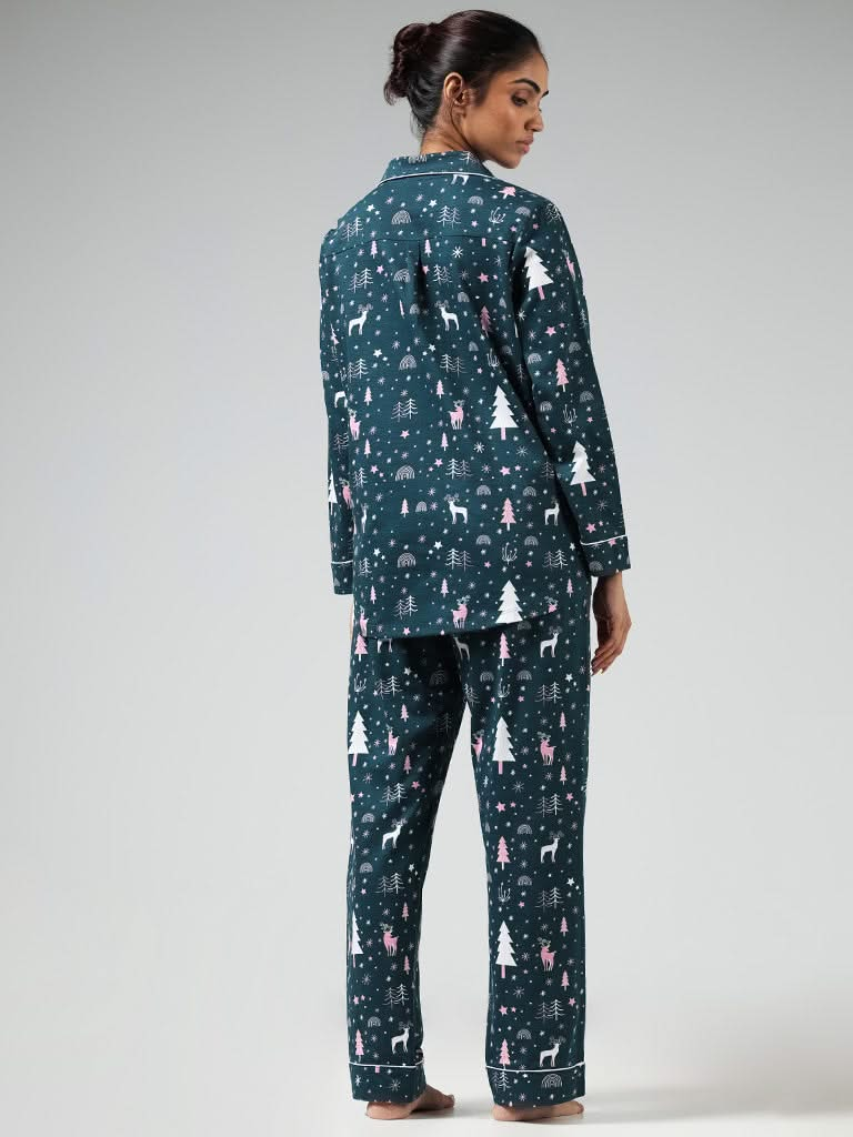 Wunderlove Green Reindeer Printed Cotton Shirt and Pyjama Set