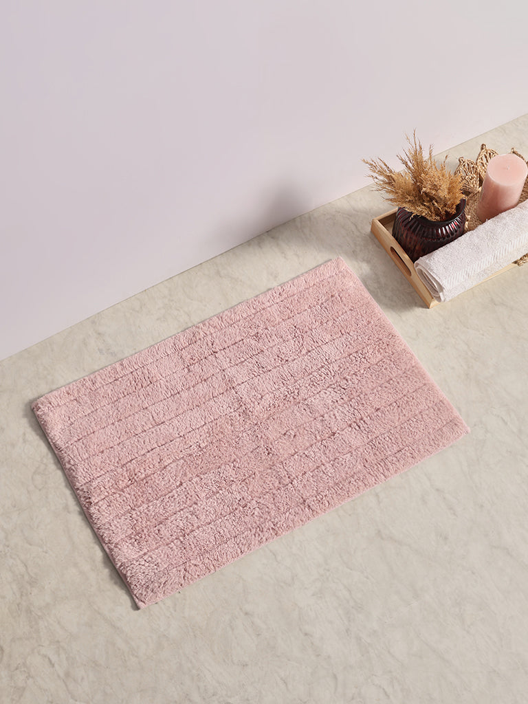 Westside Home Light Pink Fluffy Striped Bathmat