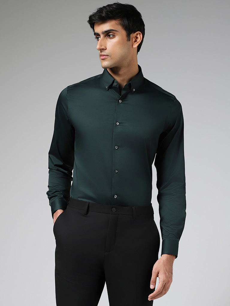 WES Formals Solid Emerald Green Cotton Blend Slim-Fit Shirt