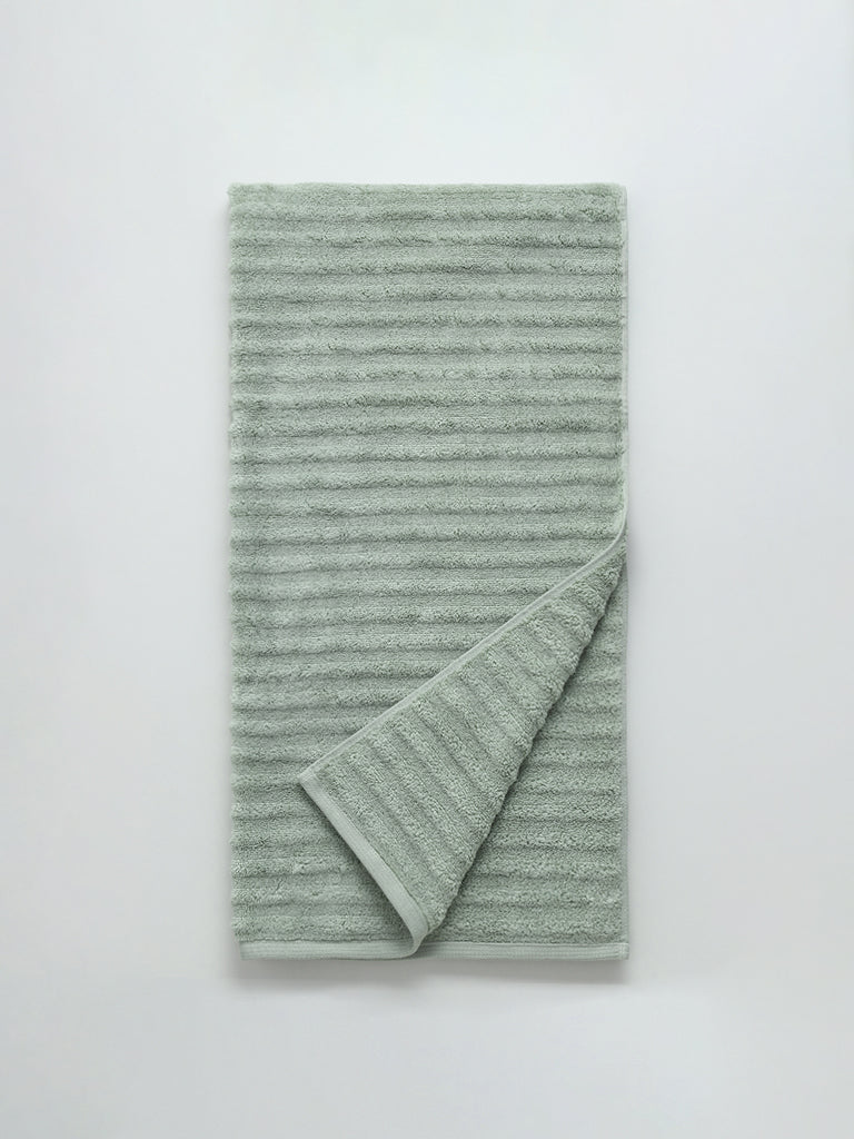 Westside Home Sage Green Self-Striped Bath Towel