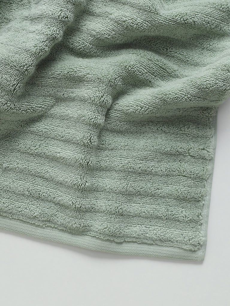 Westside Home Sage Green Self-Striped Bath Towel