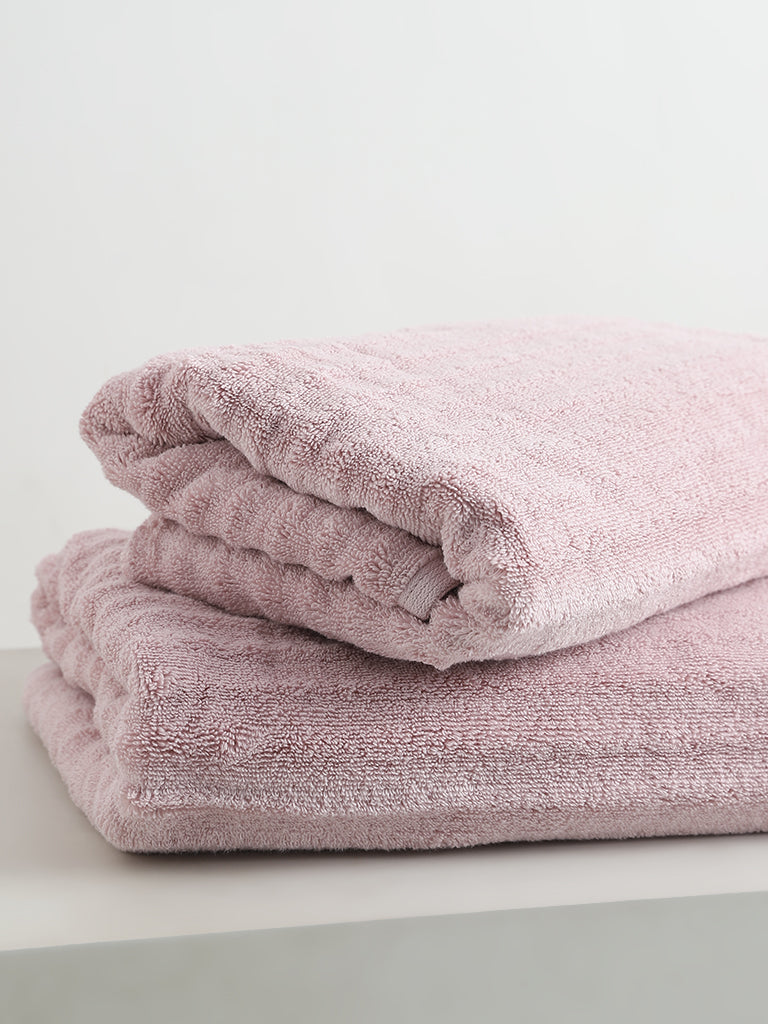 Westside Home Light Pink Self-Striped Bath Towel