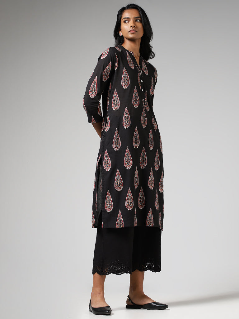 Utsa Black Buta Printed Straight Kurta