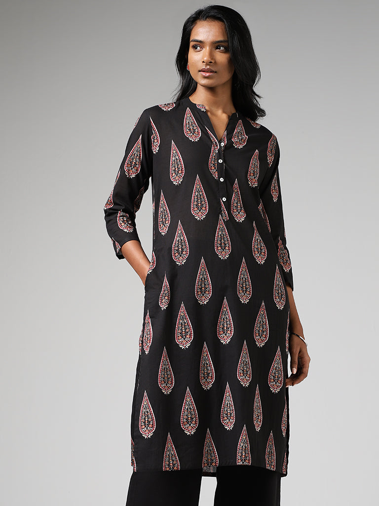 Utsa Black Buta Printed Straight Kurta