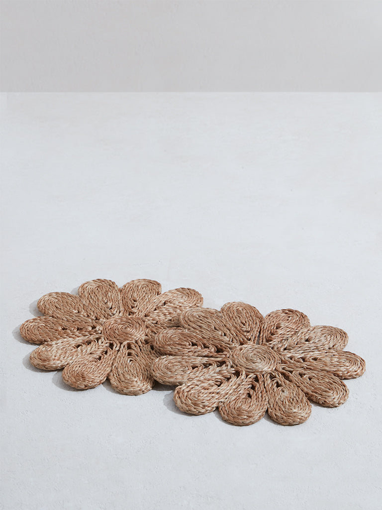 Westside Home Brown Daisy Trivet (Set of 2)