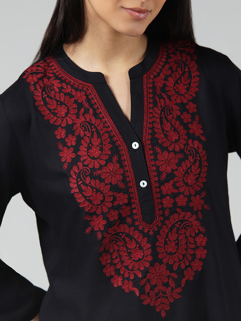 Utsa Black Embroidered Kurti